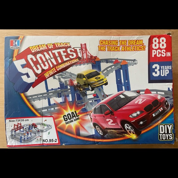 Dream of Tracks 5 Contest Toy car track New in box ages 3+ - Picture 2 of 13